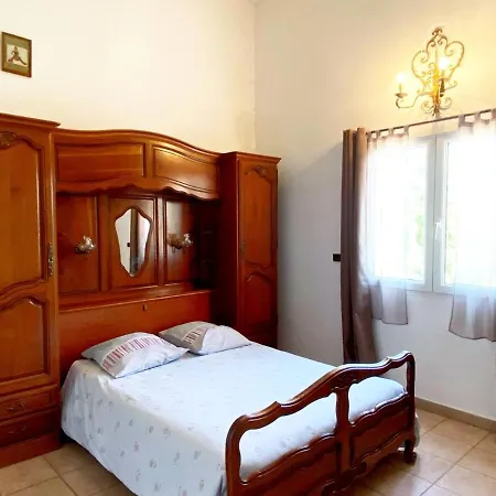 Bed & Breakfast Chambres D'hotes Chez Gustou 3*