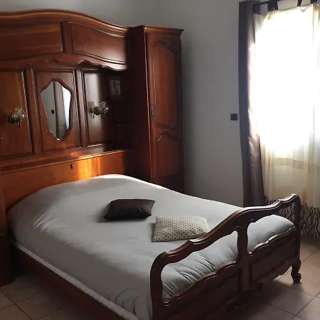 Chambres D'hotes Chez Gustou 3*